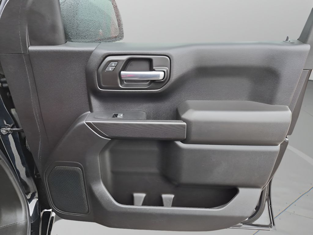 Used Car 2022 Chevrolet Silverado 1500  Custom For Sale Under $30,000 In Austin, Texas