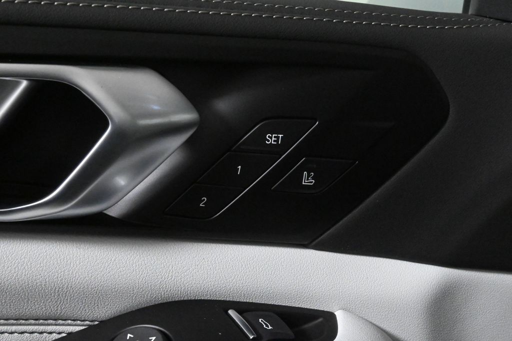 Thumbnail: 2026 BMW X5 - 31