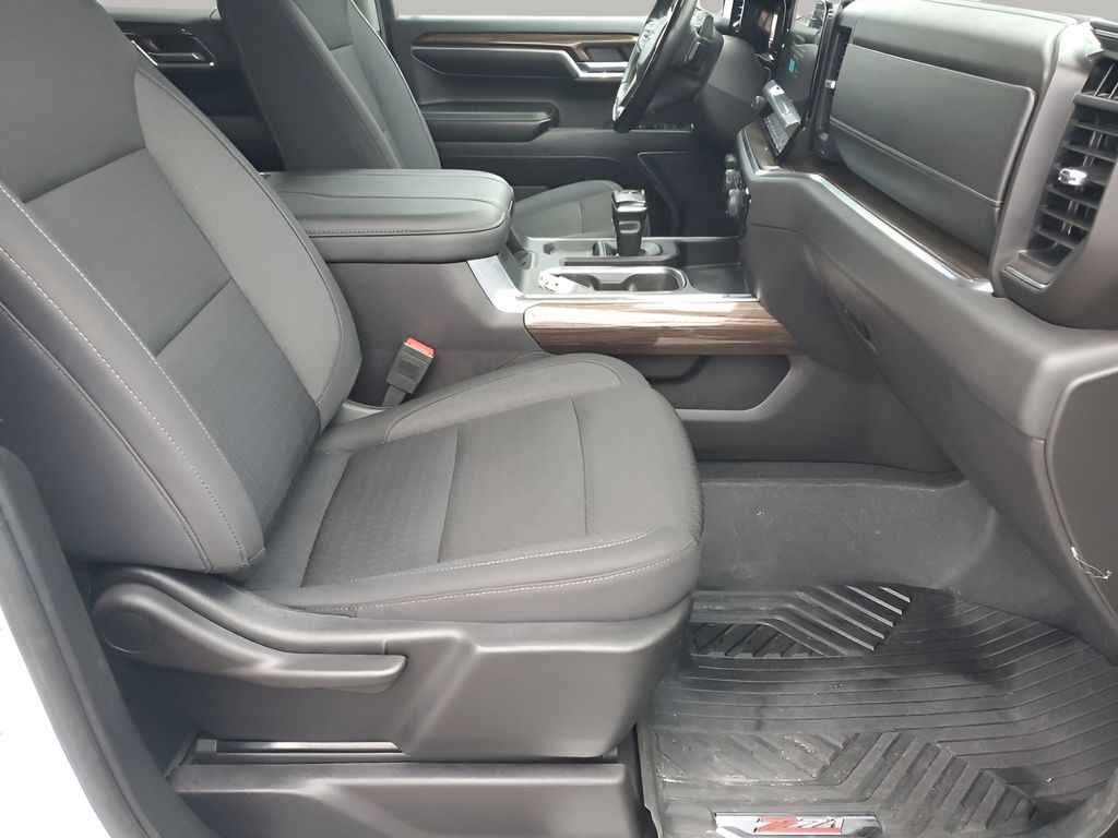 Used Car 2024 Chevrolet Silverado 1500  Lt Trail Boss For Sale Under $50,000 In Austin, Texas