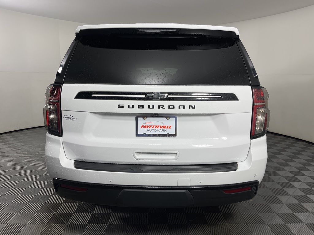 Thumbnail: 2024 Chevrolet Suburban - 4