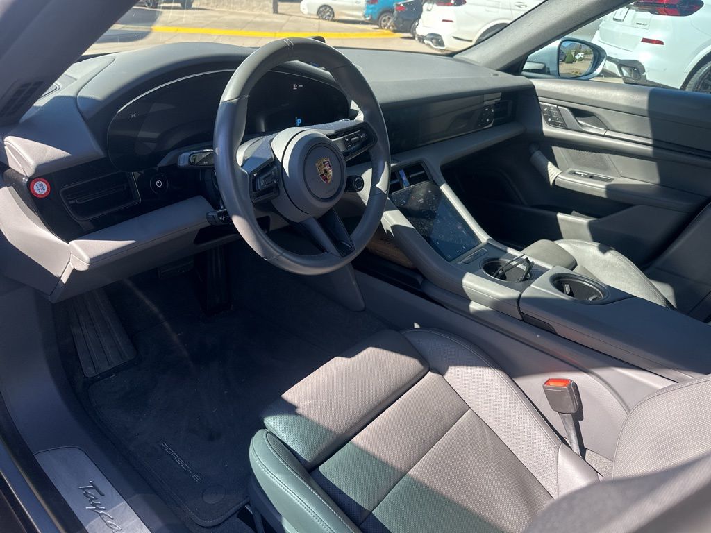 Thumbnail: 2023 Porsche Taycan - 7