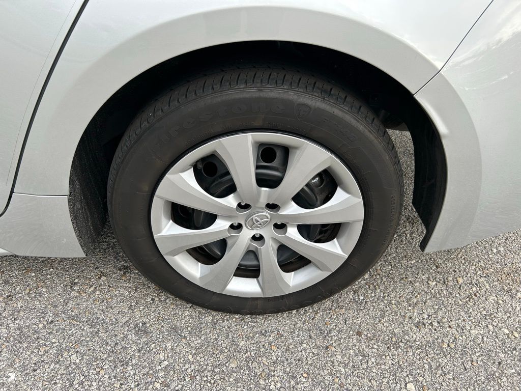 2024 Toyota Corolla LE 9