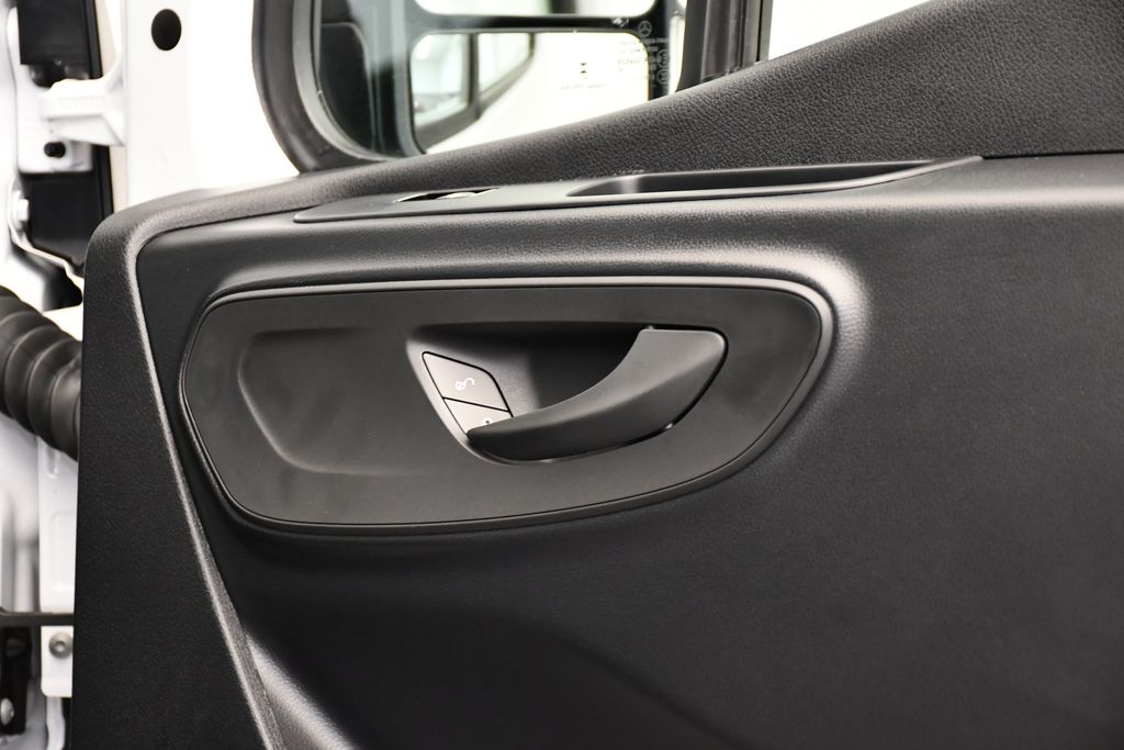 Thumbnail: 2025 Mercedes-Benz Sprinter - 27