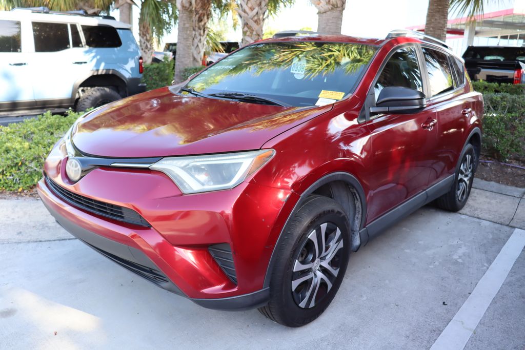 Thumbnail: 2018 Toyota RAV4 - 2