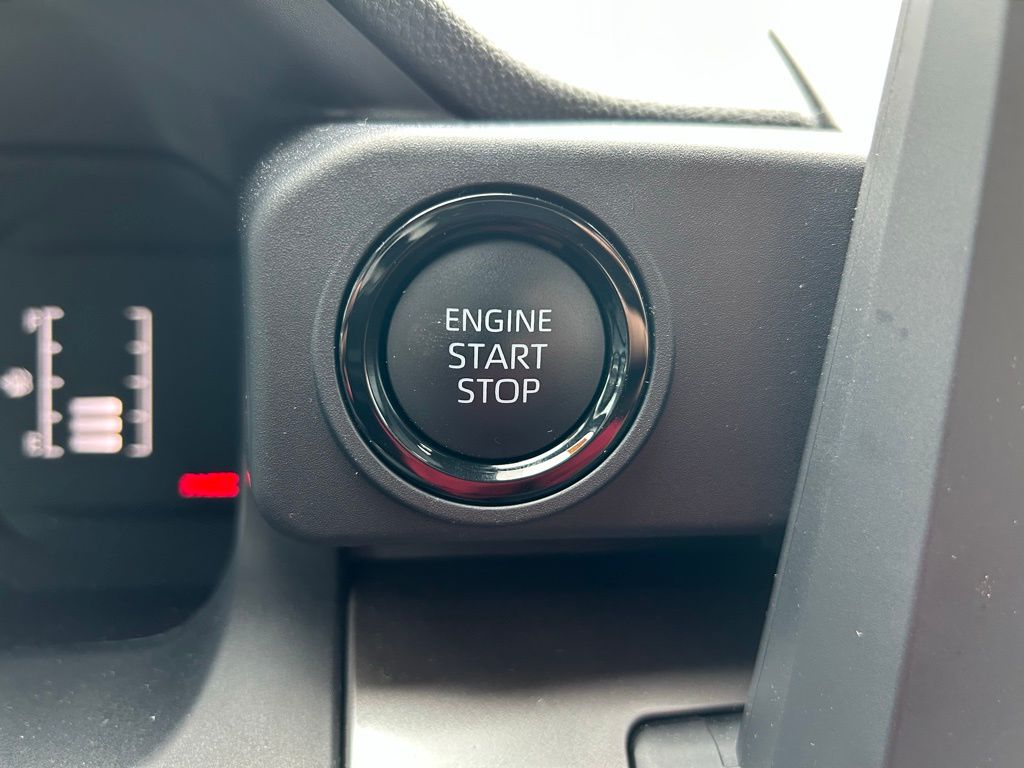 Thumbnail: 2024 Toyota Tacoma - 28