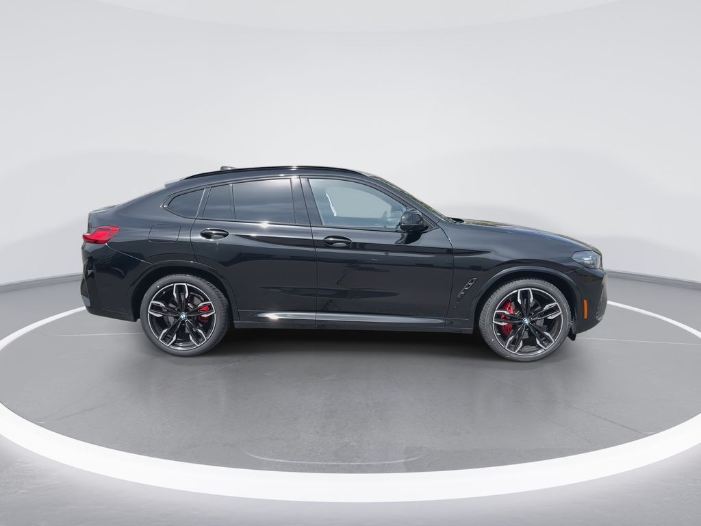 Thumbnail: 2023 BMW X4 - 9