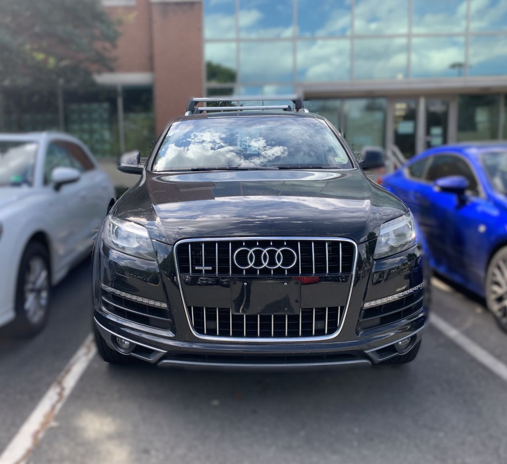 Thumbnail: 2011 Audi Q7 - 2