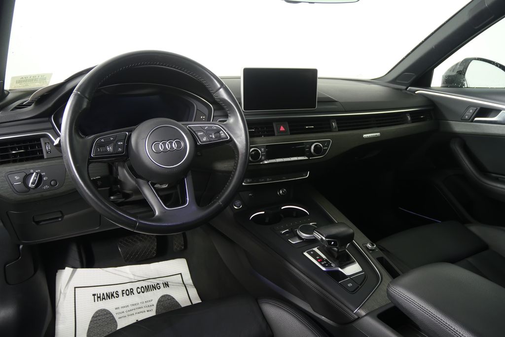 Thumbnail: 2019 Audi A4 - 18