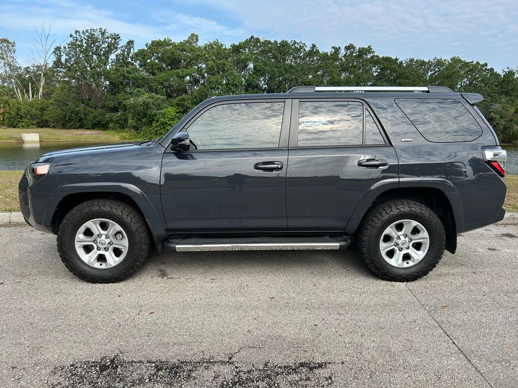 2024 Toyota 4Runner SR5 2