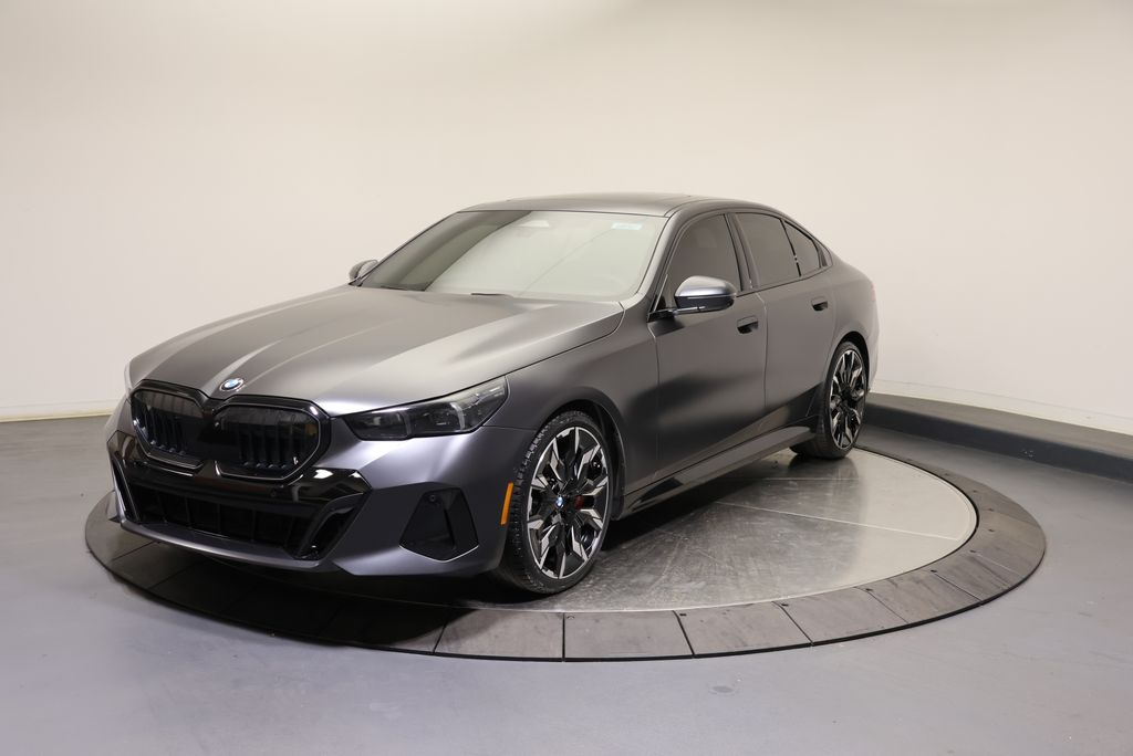 Thumbnail: 2024 BMW 5 Series - 3