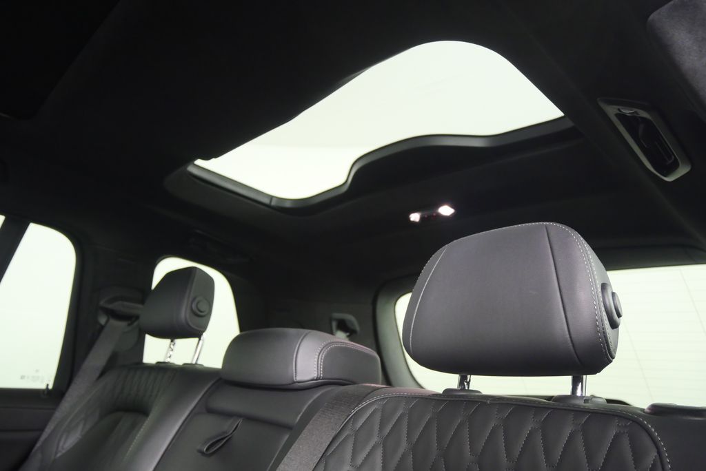 Thumbnail: 2023 BMW X7 - 17