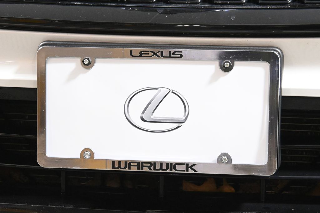 Thumbnail: 2023 Volvo XC60 - 15