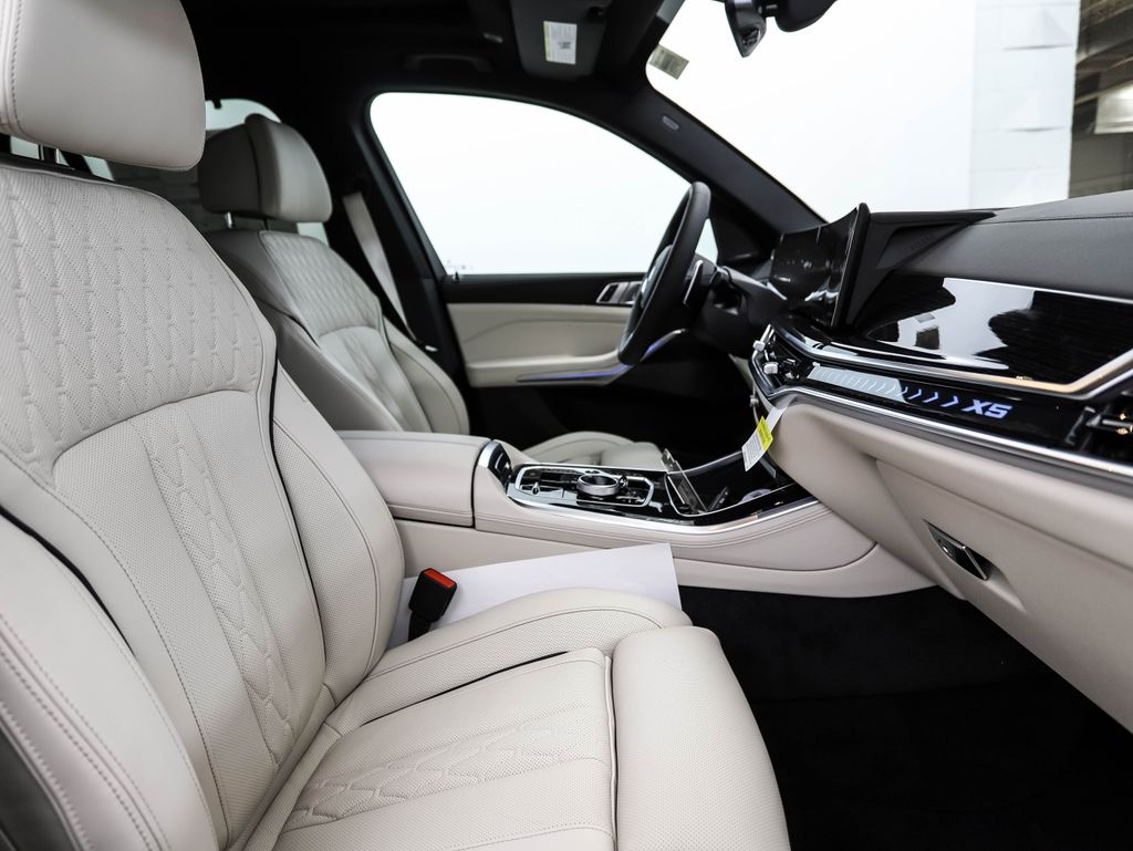 2026 BMW X5 xDrive50e 30