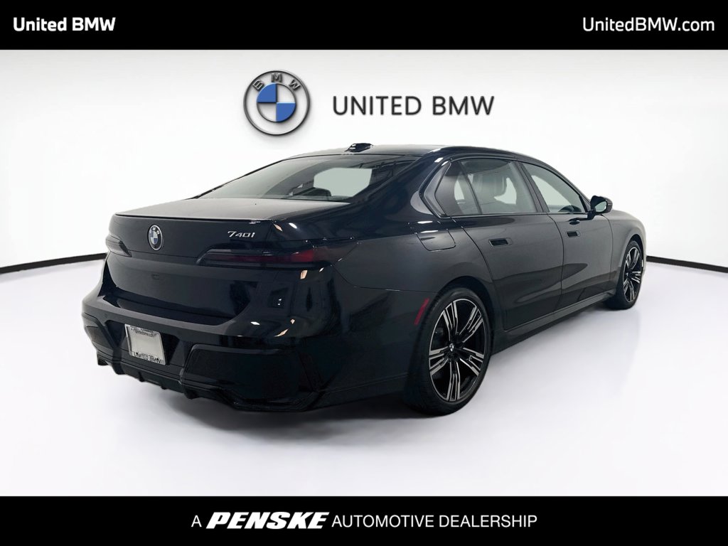 Thumbnail: 2025 BMW 7 Series - 5