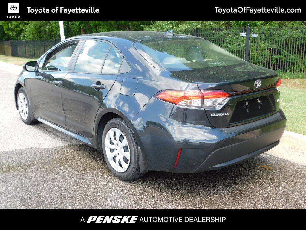 2022 Toyota Corolla LE 3