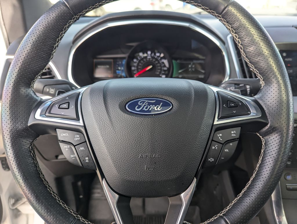 2019 Ford Edge ST 19