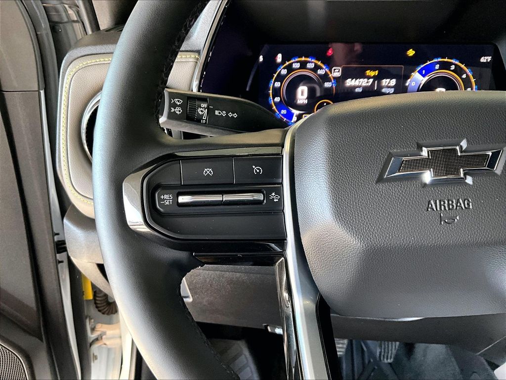 2023 Chevrolet Colorado — photo 23