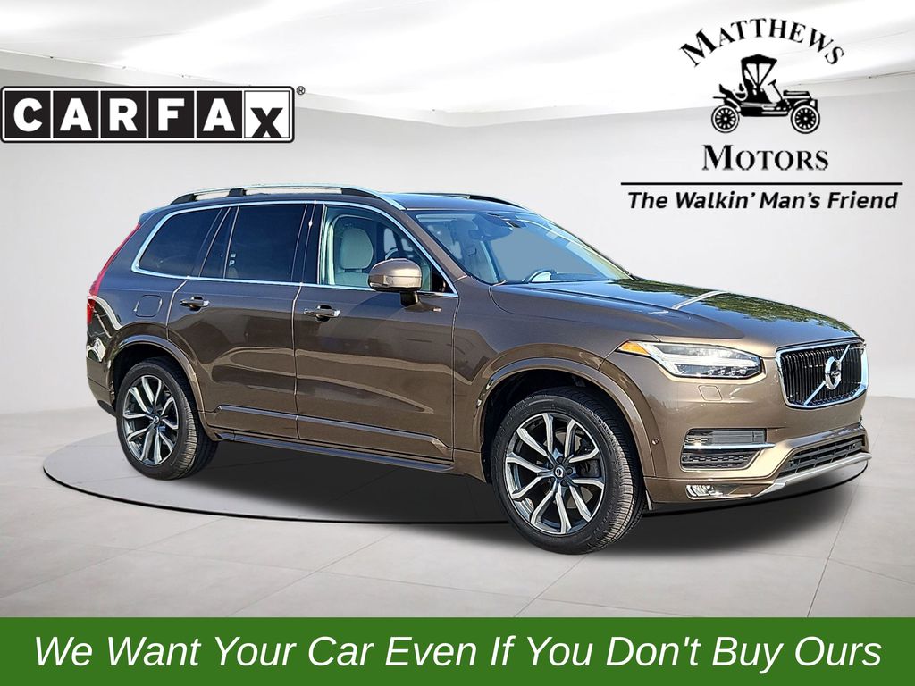 2016 Volvo XC90 T6 AWD Momentum's photo