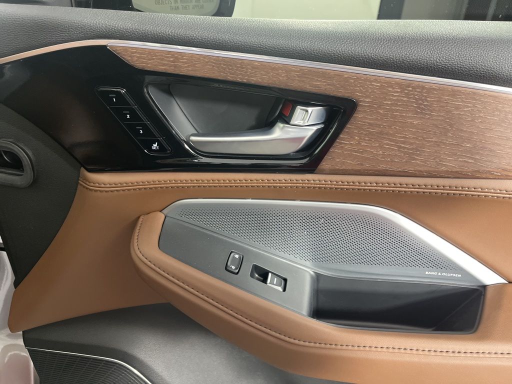 Thumbnail: 2026 Acura MDX - 22