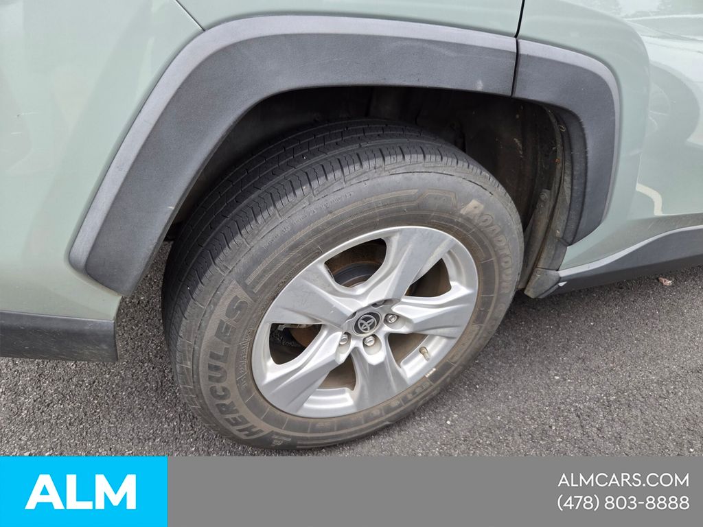Used 2019 Green Toyota XLE image 15