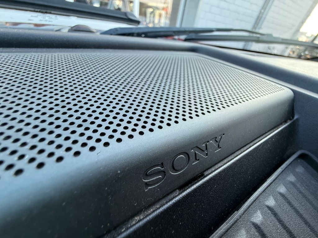 Used 2015 Red Ford Platinum image 60