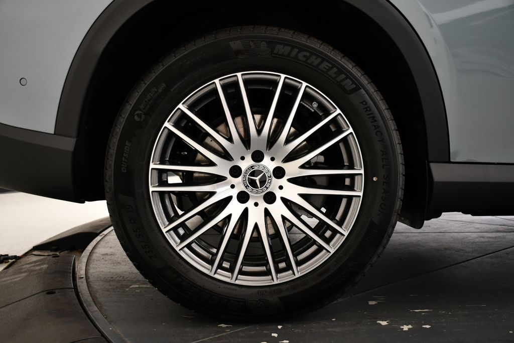 Thumbnail: 2026 Mercedes-Benz GLC - 15