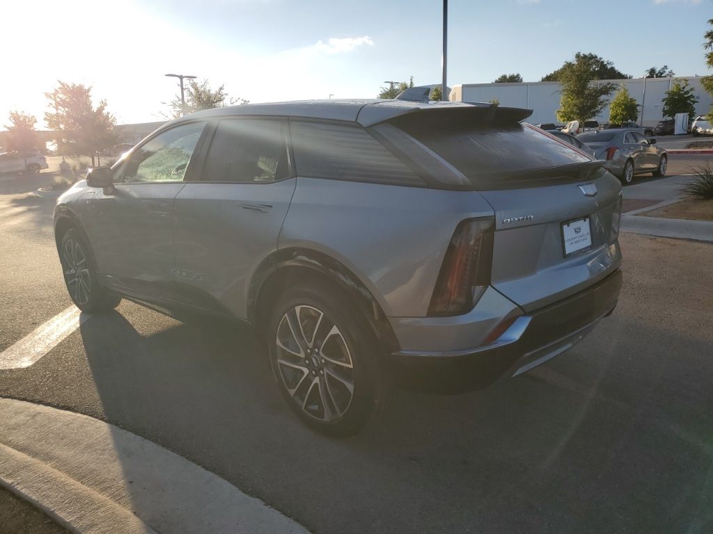 Used Car 2025 Cadillac Optiq  Sport 2 For Sale Under $50,000 In Austin, Texas