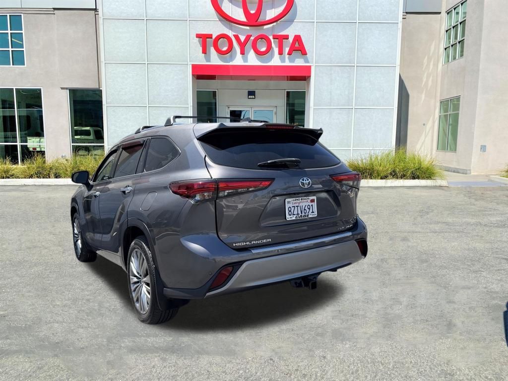 Used 2022 Toyota Highlander SUV