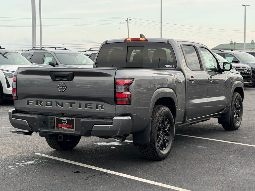 View vehicle photo 4