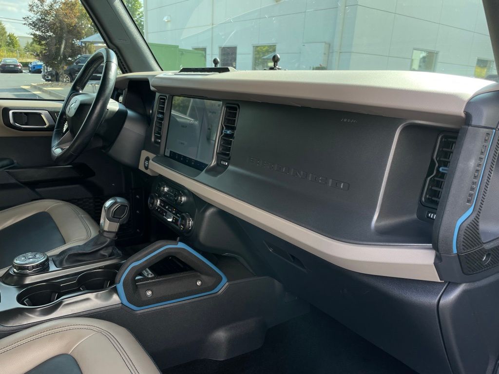 Thumbnail: 2024 Ford Bronco - 32