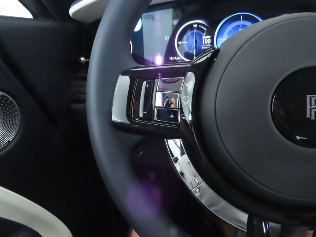 Thumbnail: 2026 Rolls-Royce Spectre - 11