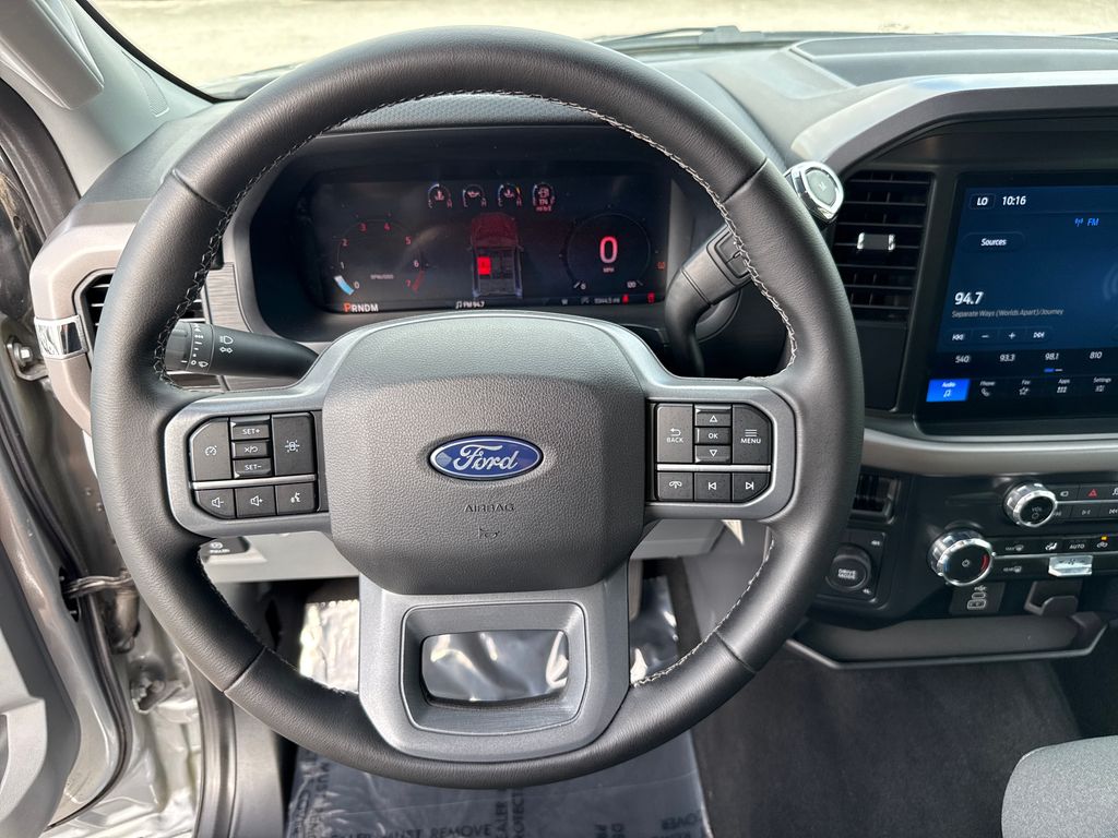 2025 Ford F-150 XLT - Photo 14