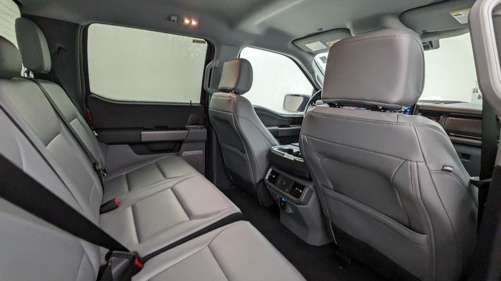2025 Ford F-150 Lightning Flash - Photo 87