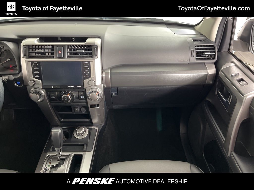 Thumbnail: 2023 Toyota 4Runner - 19