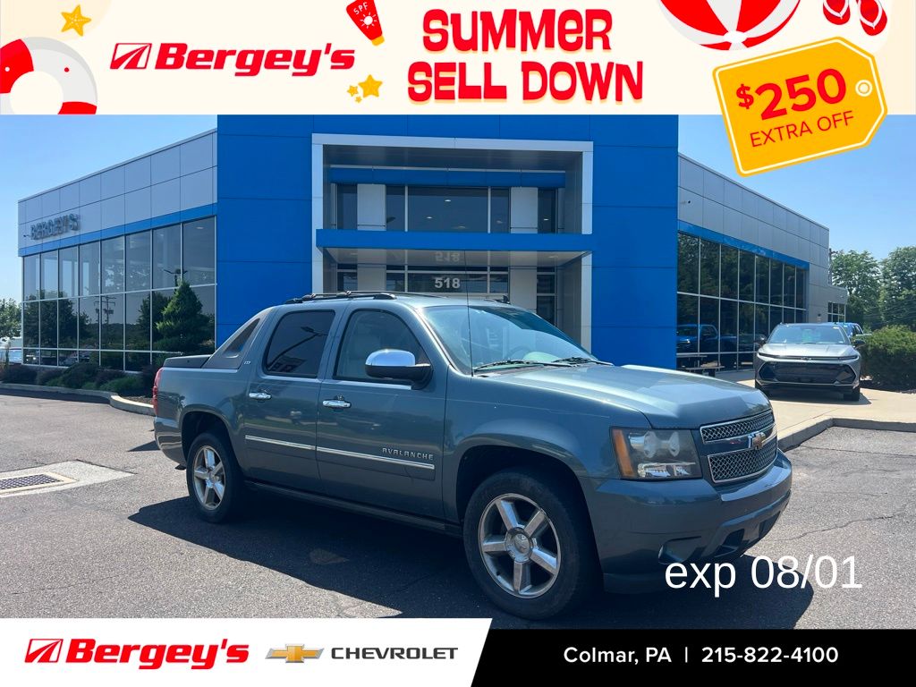 Blue Granite Metallic 2011 Chevrolet Avalanche Pickup Truck Four-Wheel Drive 6-Speed Automatic