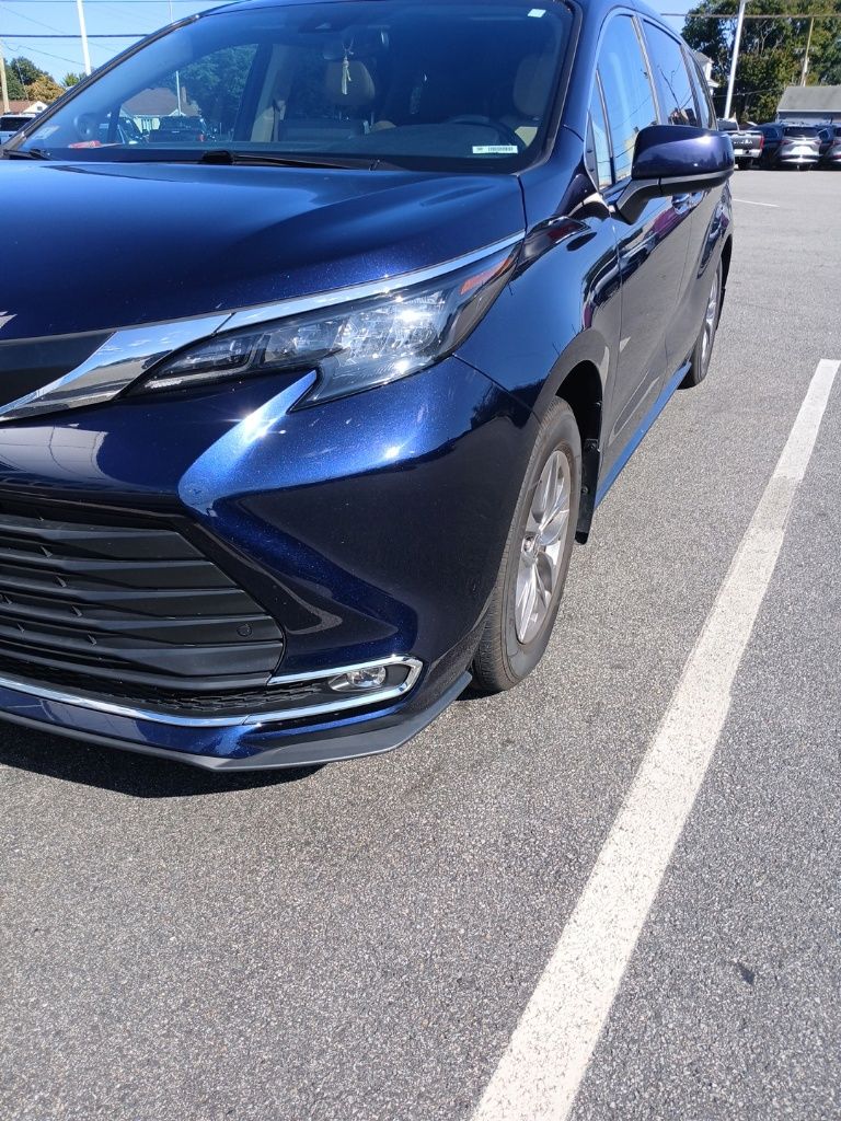 Blueprint 2024 Toyota Sienna Minivan All-Wheel Drive Continuously Variable Transmission