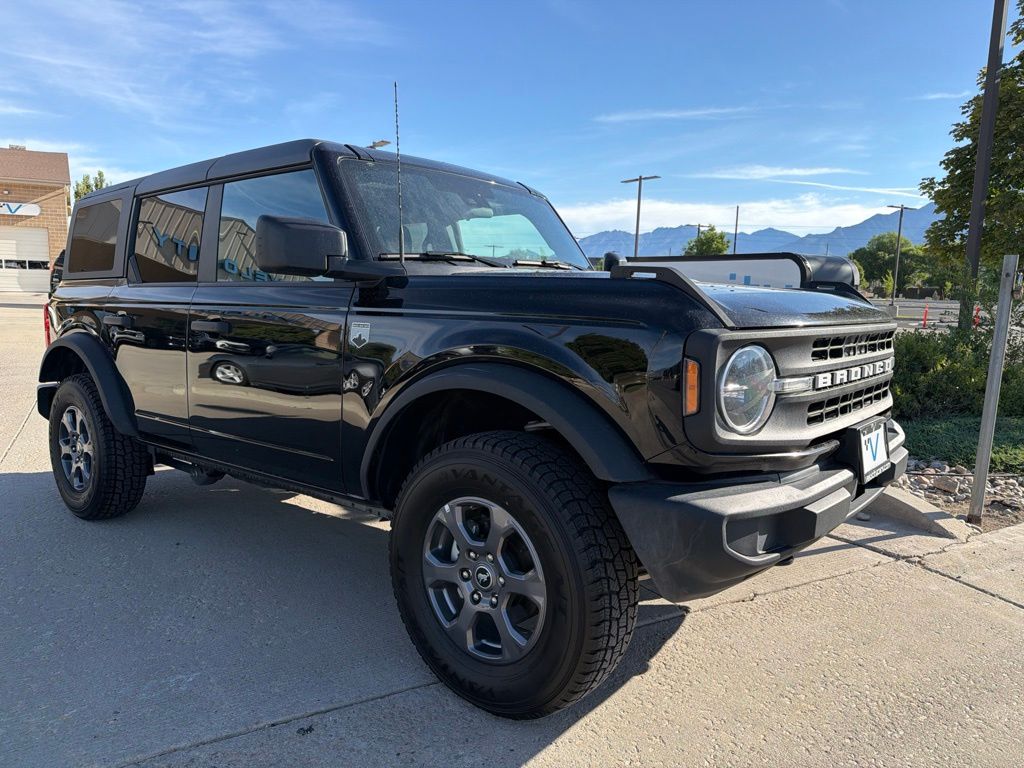 Shadow Black 2025 Ford Bronco SUV / Crossover Four-Wheel Drive Automatic