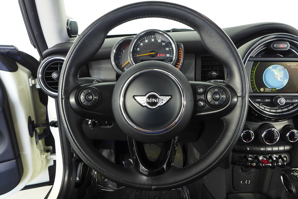 Thumbnail: 2015 MINI Cooper - 26