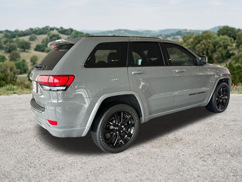 Used Car 2020 Jeep Grand Cherokee  Altitude For Sale Under $25,000 In Austin, Texas