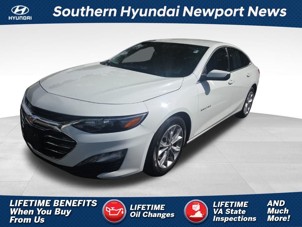 Summit White 2025 Chevrolet Malibu Sedan Front-Wheel Drive Continuously Variable Transmission