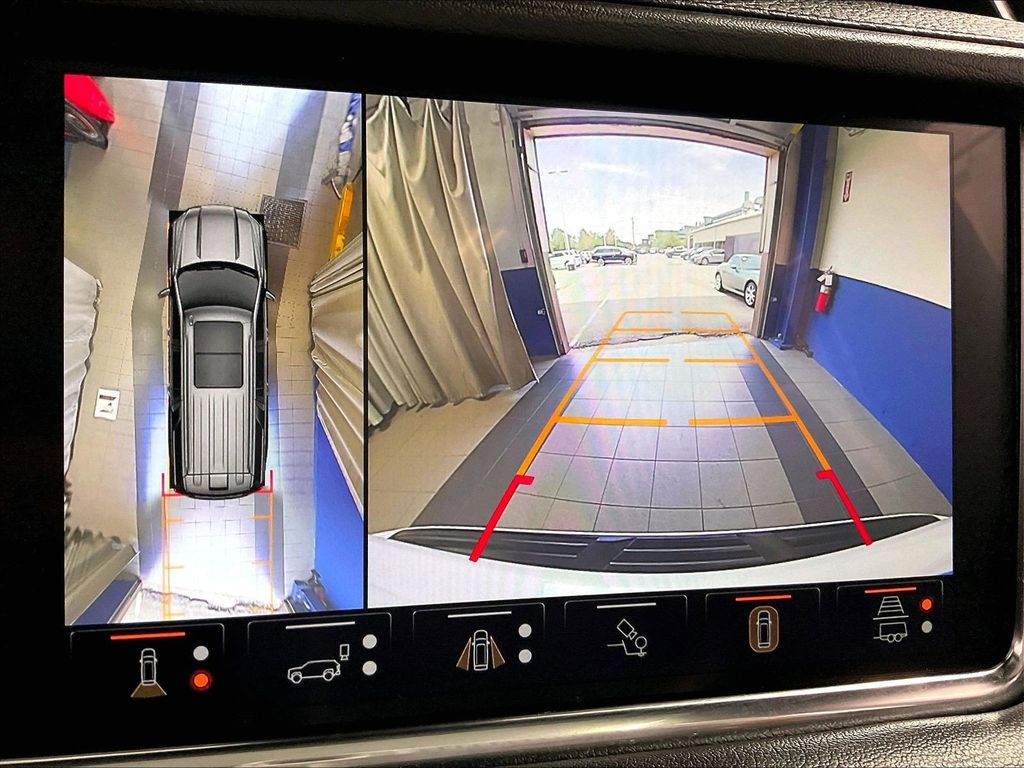 2024 GMC Yukon — photo 20