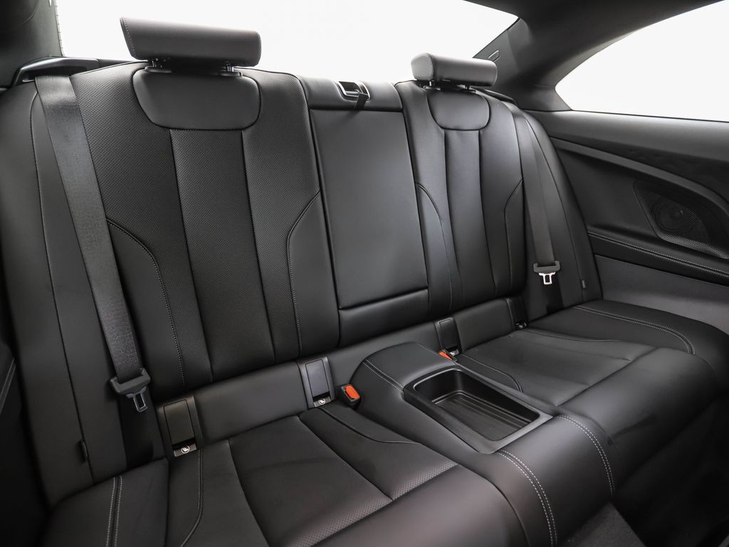 Thumbnail: 2025 BMW 2 Series - 27