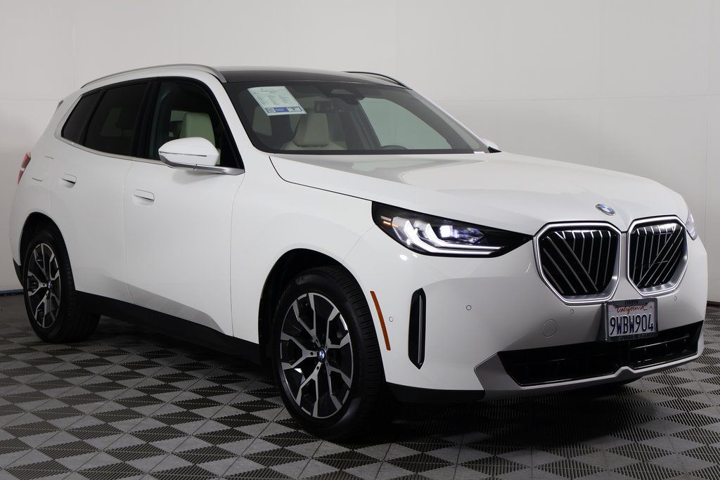 Thumbnail: 2026 BMW X3 - 3