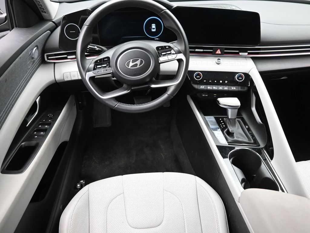 Certified Used 2025 Black Hyundai Limited image 11