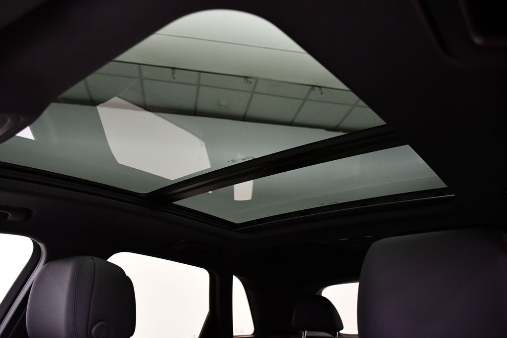 Thumbnail: 2025 Audi Q3 - 18