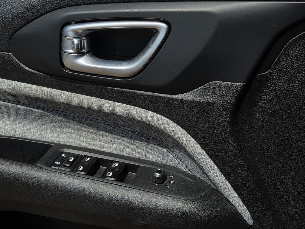 Used 2025 Jeep Compass SUV