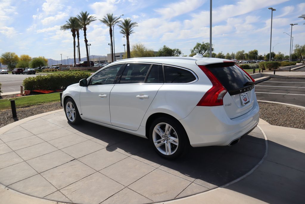 2015 Volvo V60 T5 7