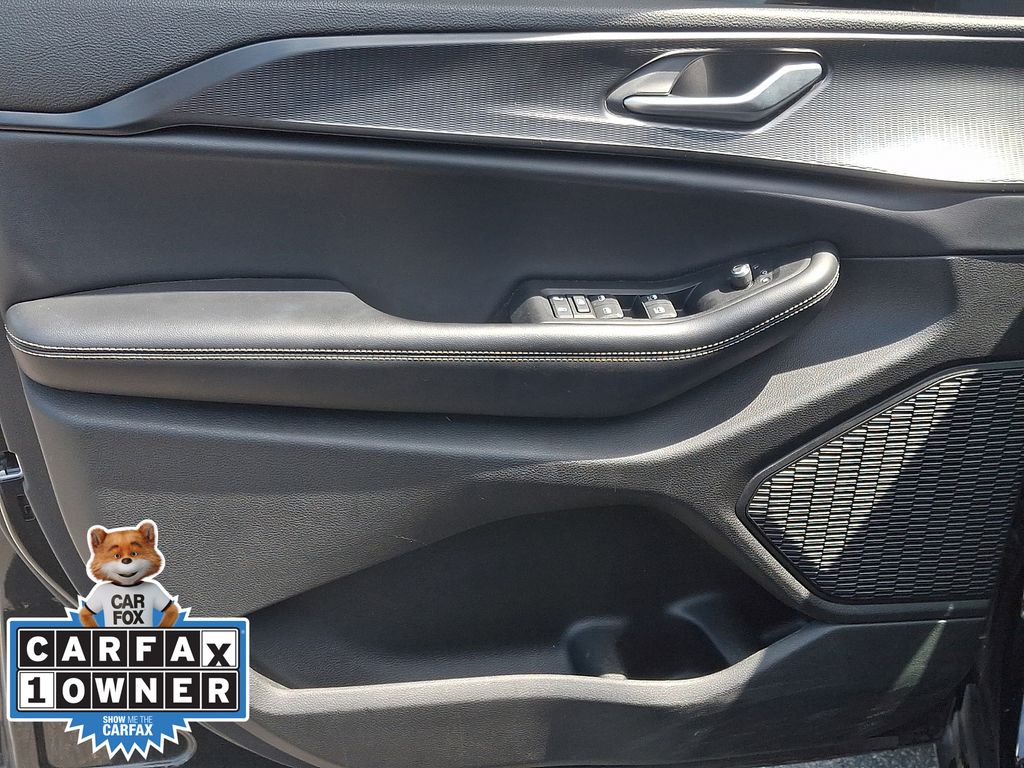 Used 2023 Jeep Grand Cherokee L SUV