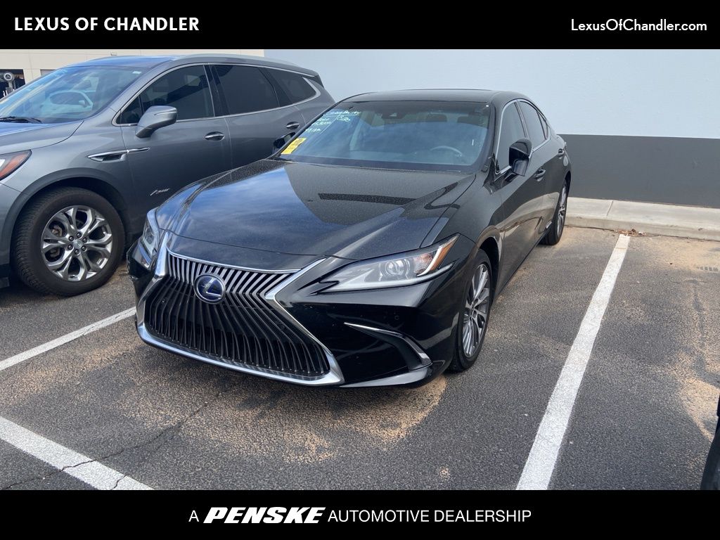 Thumbnail: 2020 Lexus ES - 1
