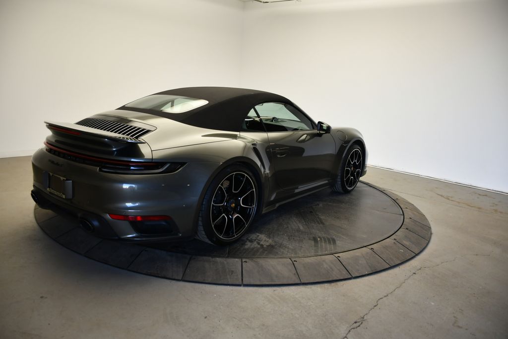 Thumbnail: 2022 Porsche 911 - 8
